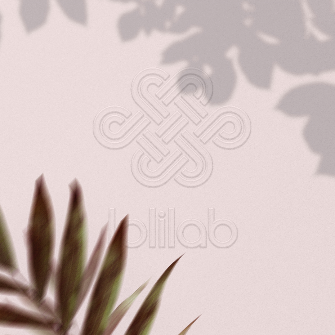 Фирменный блок бренда Lolilab: обновленный логотип и знак